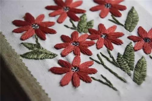 屏邊刺繡