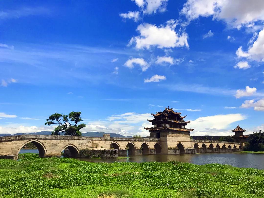 紅河(hé)建水(shuǐ)雙龍橋