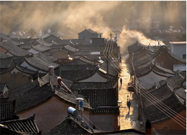 紅河(hé)旅遊；沿着“一湖(hú)兩城”精品線路 探尋古村落裏的最美時(shí)光